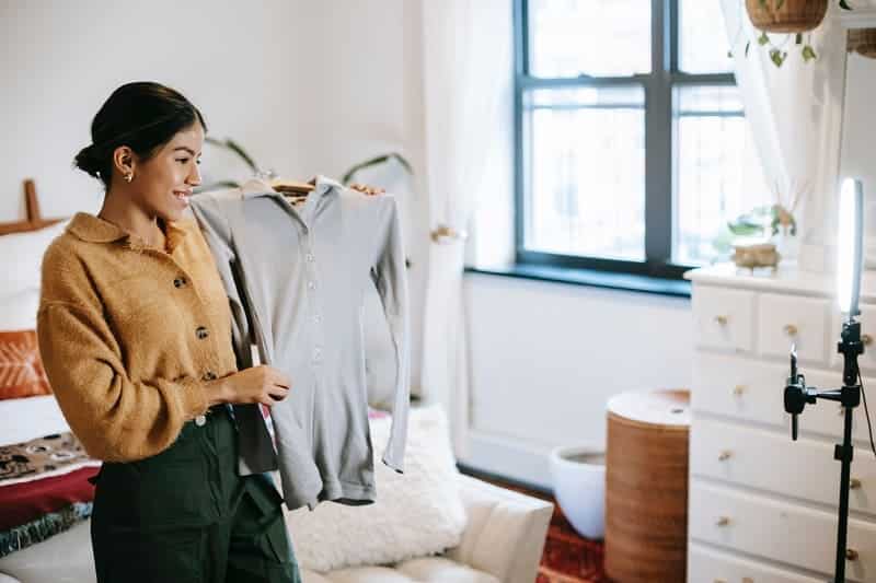 Strategi Referral Marketing ketiga adalah Memanfaatkan kekuatan influencer dan kerja sama Strategi Referral Marketing ketiga adalah Memanfaatkan kekuatan influencer dan kerja sama