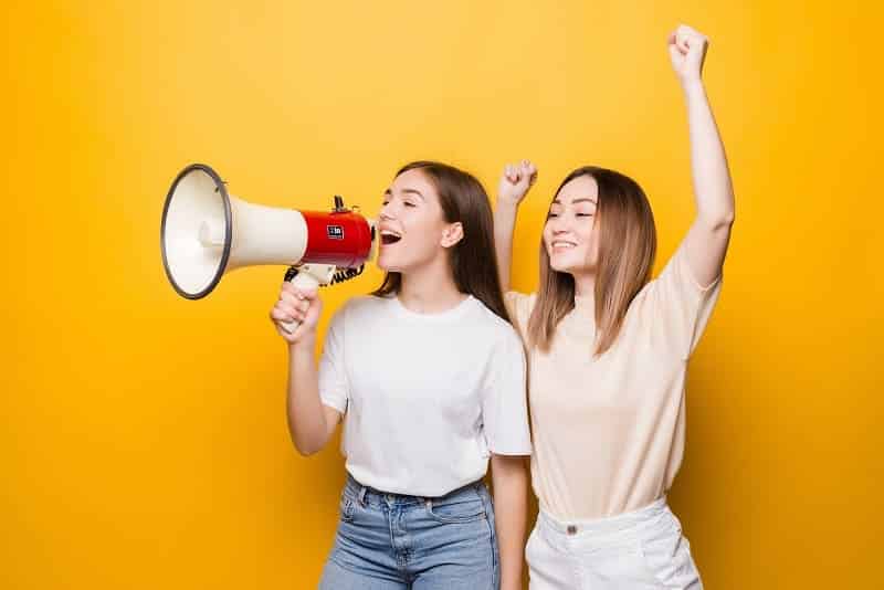 Strategi Referral Marketing kelima adalah Mengimplementasikan program referral Strategi Referral Marketing kelima adalah Mengimplementasikan program referral