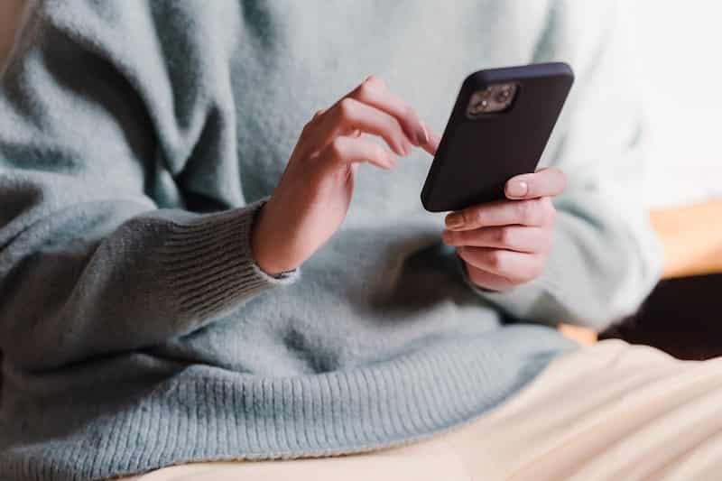 Pesan teks atau SMS-Direct Marketing
