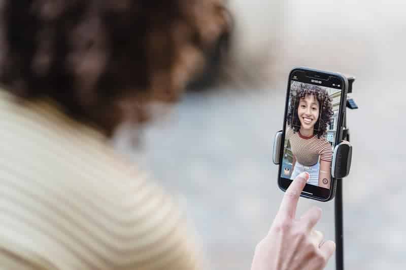 Strategi Referral Marketing keempat adalah Membuat konten viral Strategi Referral Marketing keempat adalah Membuat konten viral