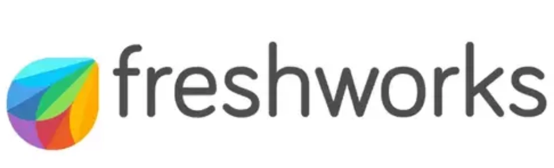 Logo Freshworks menampilkan bentuk geometris warna-warni yang mencolok, mewakili brand yang menyuplai solusi software untuk bisnis di berbagai industri.