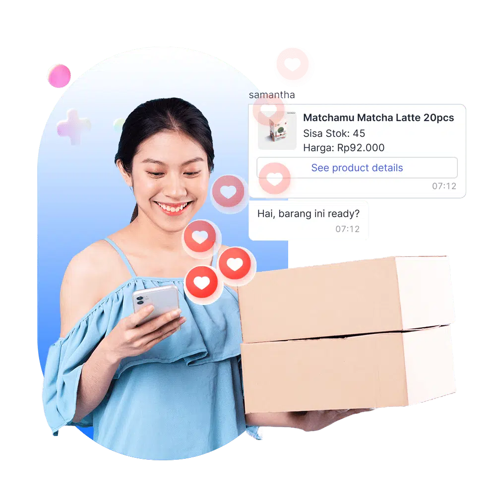Seorang wanita memegang dua kotak sambil melihat ponsel, menunjukkan interaksi terkait produk, dengan elemen visual yang menarik di latar belakang.