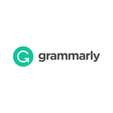 Simbol "G" berwarna hijau tua terletak di samping kata "grammarly," menciptakan kesan profesional untuk platform yang memperbaiki dan meningkatkan keterampilan menulis.