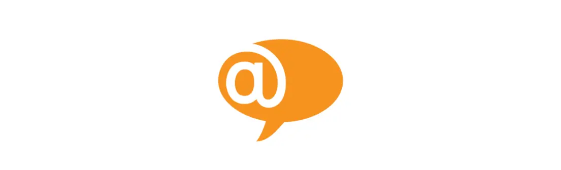 Simbol '@' berwarna oranye berada di dalam balon dialog, menunjukkan komunikasi digital atau alamat email dalam konteks teknologi informasi.