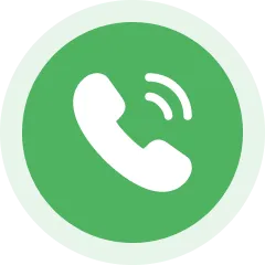 Ikon telepon berwarna hijau menunjukkan tindakan melakukan panggilan. Dikelilingi latar belakang sederhana, menciptakan kesan yang bersih dan modern.