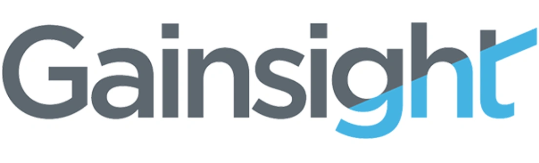 Logo Gainsight menonjolkan nama perusahaan dengan font modern. Tersemat dalam warna abu-abu dan biru, logo ini mencerminkan branding perusahaan di dunia teknologi.
