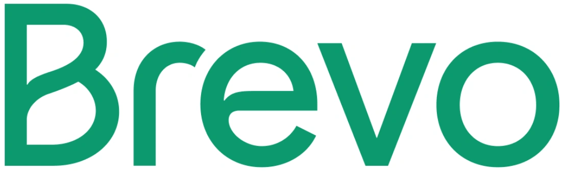 Logo berwarna hijau "Brevo" terlihat jelas, melambangkan identitas merek dalam konteks komunikasi digital dan pemasaran.