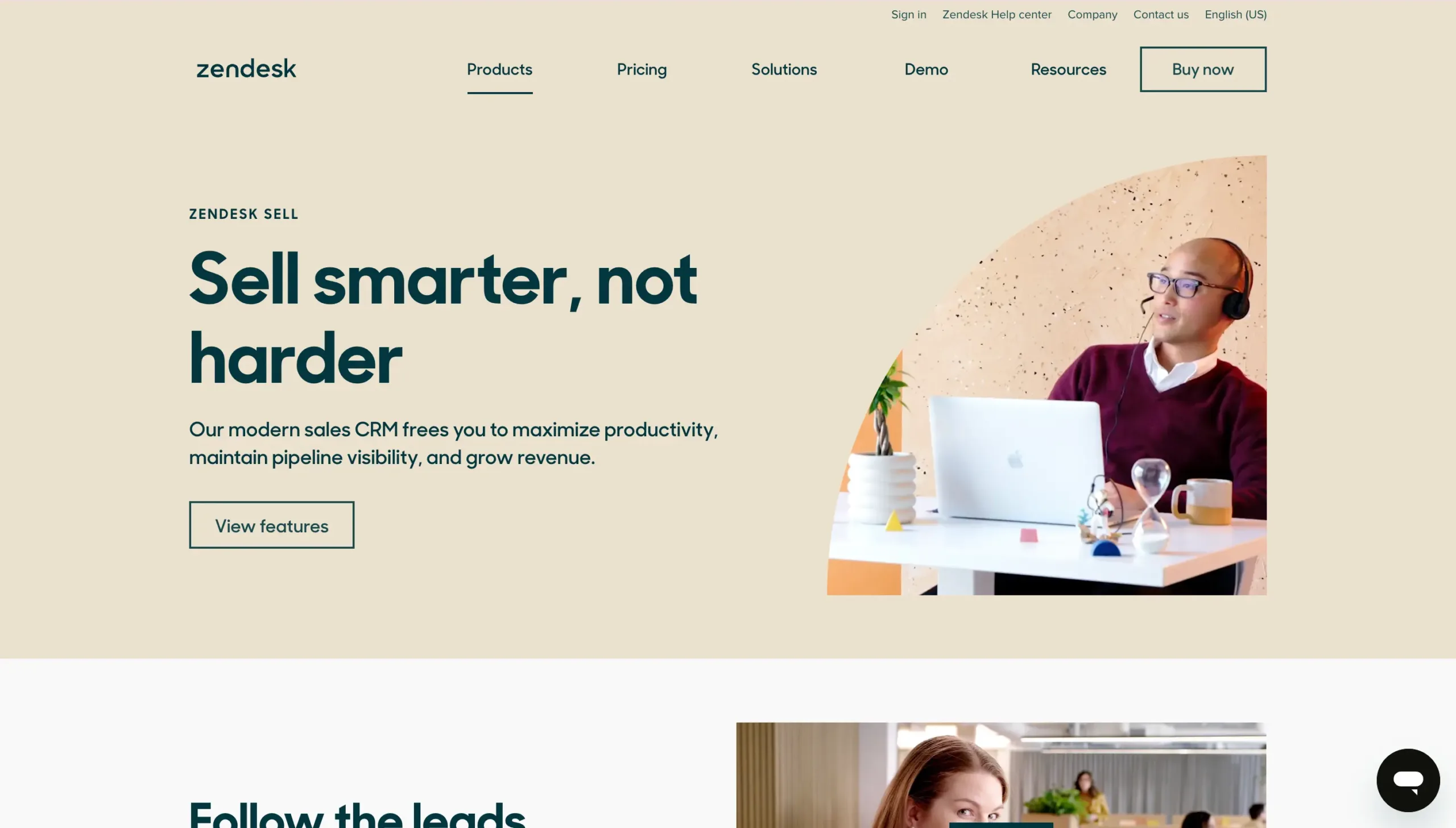Landing Page Zendesk ai sales agent terbaik-Sebuah antarmuka website yang mempromosikan perangkat lunak CRM dengan pesan menggugah untuk meningkatkan produktivitas penjualan dalam lingkungan kerja yang modern.